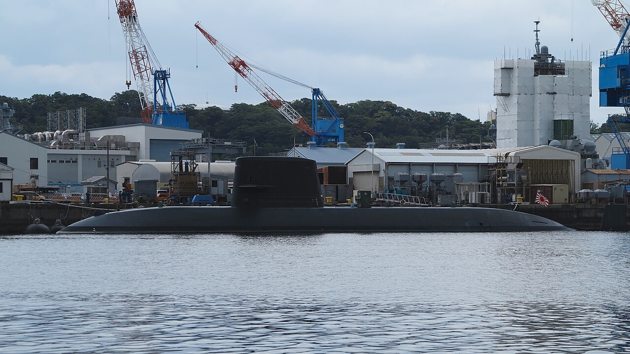 Japón pide un presupuesto de defensa récord con foco en misiles, submarinos y drones