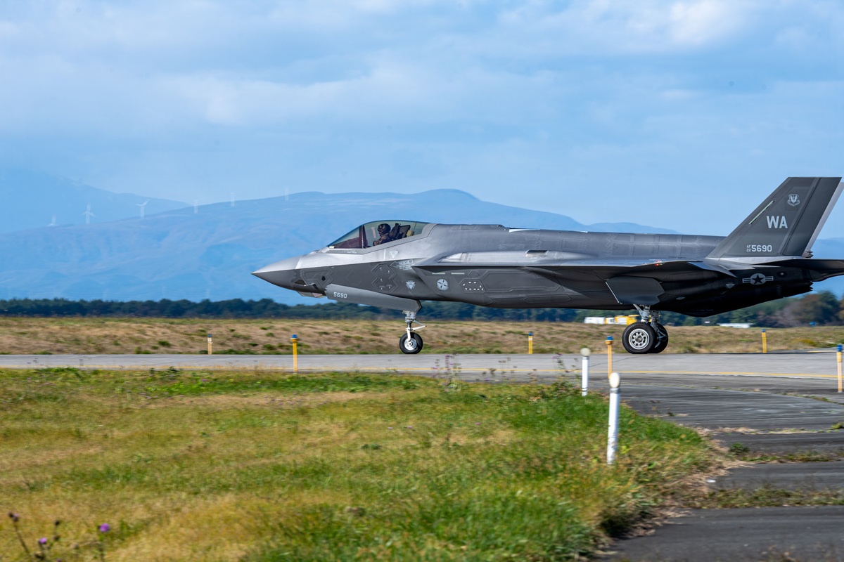El Pentágono y Lockheed Martin acordaron un marco de producción del F-35 por una década