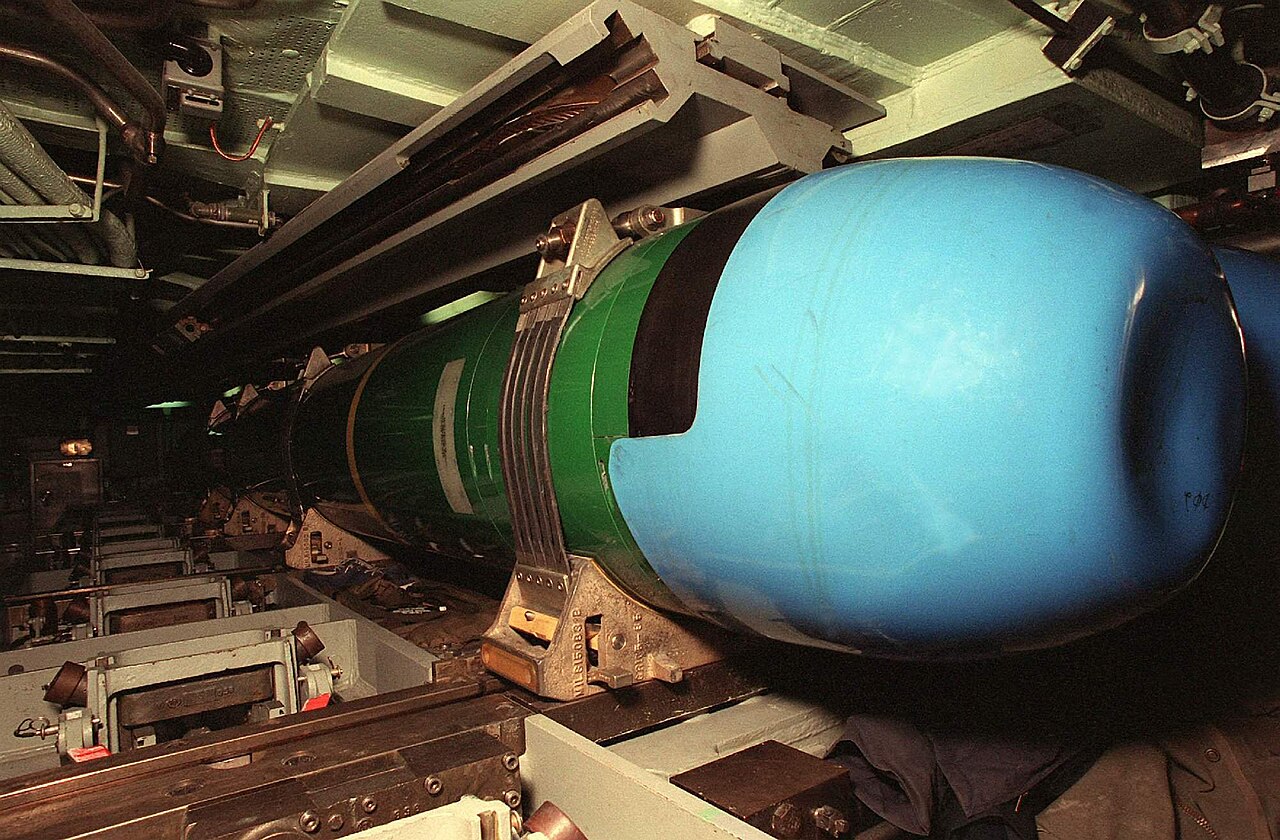 La Royal Navy lanzó por primera vez un torpedo Mk 48 desde un submarino no tripulado