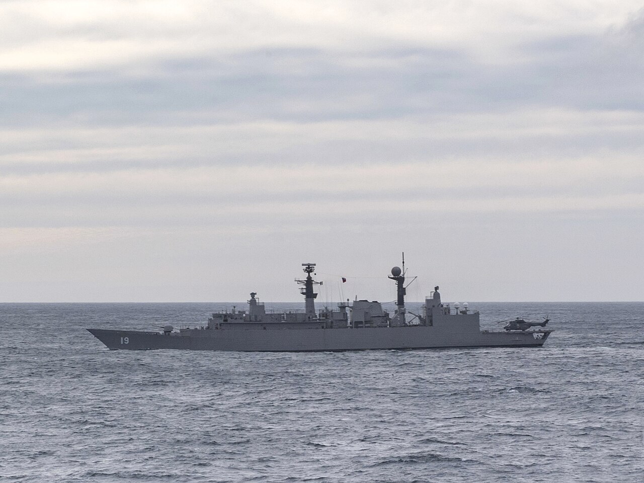 Chile despliega 3.000 soldados y toda su flota austral en ejercicios sobre el Estrecho de Magallanes