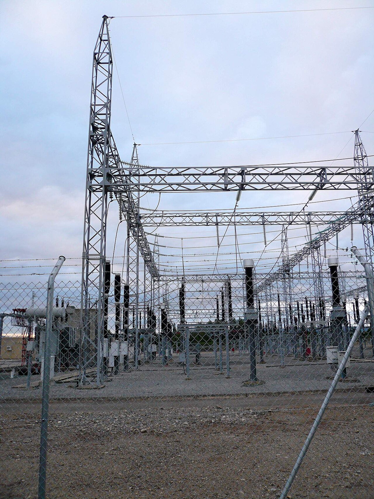 Ucrania busca interceptores más veloces mientras Rusia insiste sobre su red eléctrica