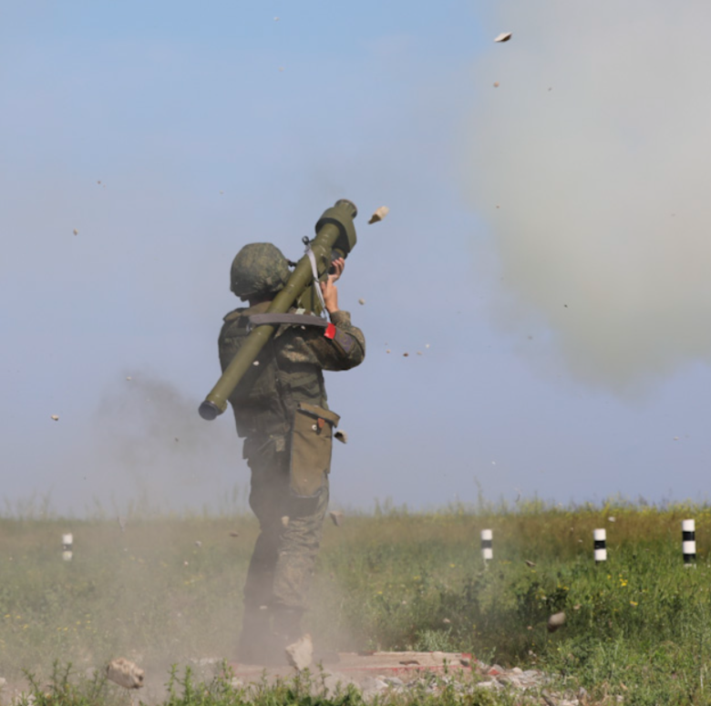 Rusia sorprende con dos novedades armamentísticas: un misil balístico de 800 km y un MANPADS sin identificar