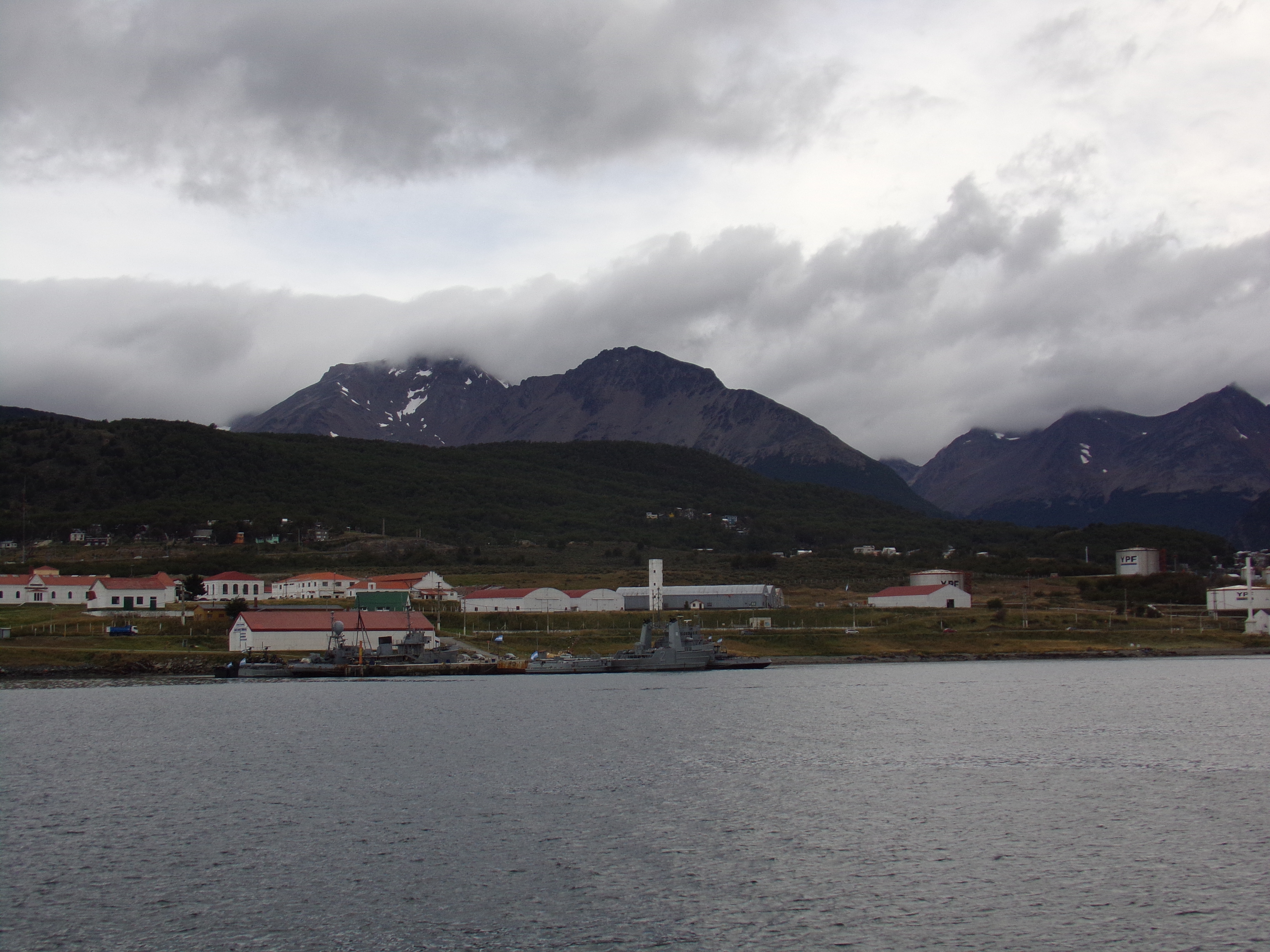 Argentina retoma la Base Naval Integrada: muelle de gran porte y polo antártico entre las obras previstas para 2027