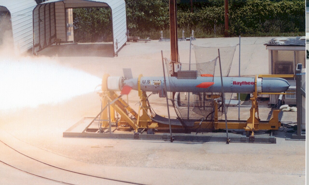 EE.UU. acelera la producción de misiles Tomahawk mientras Ucrania golpea dos bases aéreas rusas