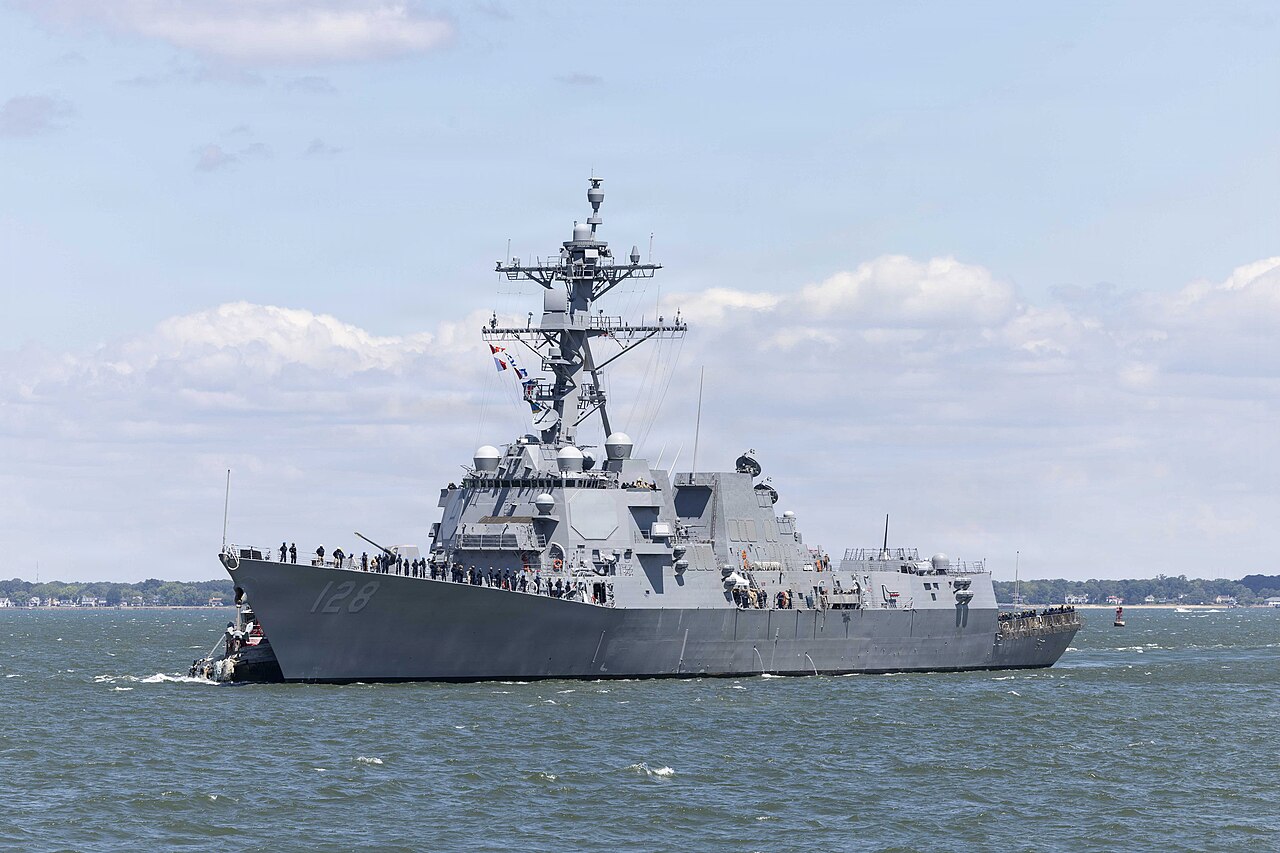 La Armada estadounidense incorporó su destructor más avanzado en una ceremonia en Alaska