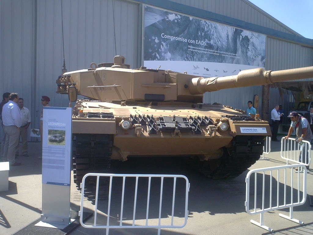 El Ejército de Chile desplegó Leopard 2A4, Marder y M109 en un ejercicio acorazado en el norte del país