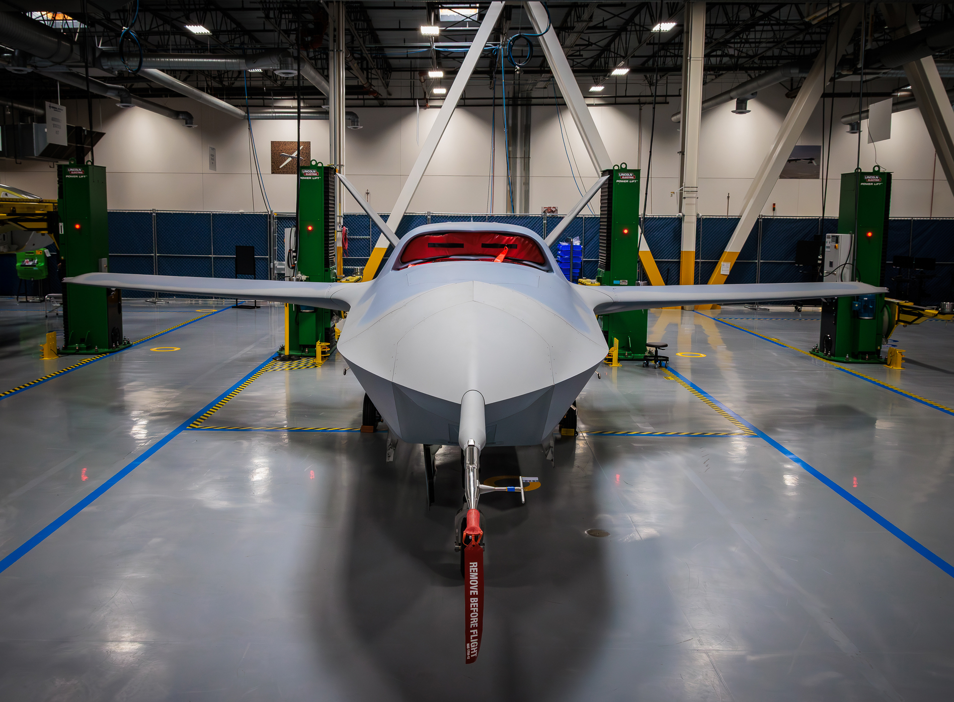 La Fuerza Aérea estadounidense apunta a 500 drones de combate autónomos para 2032