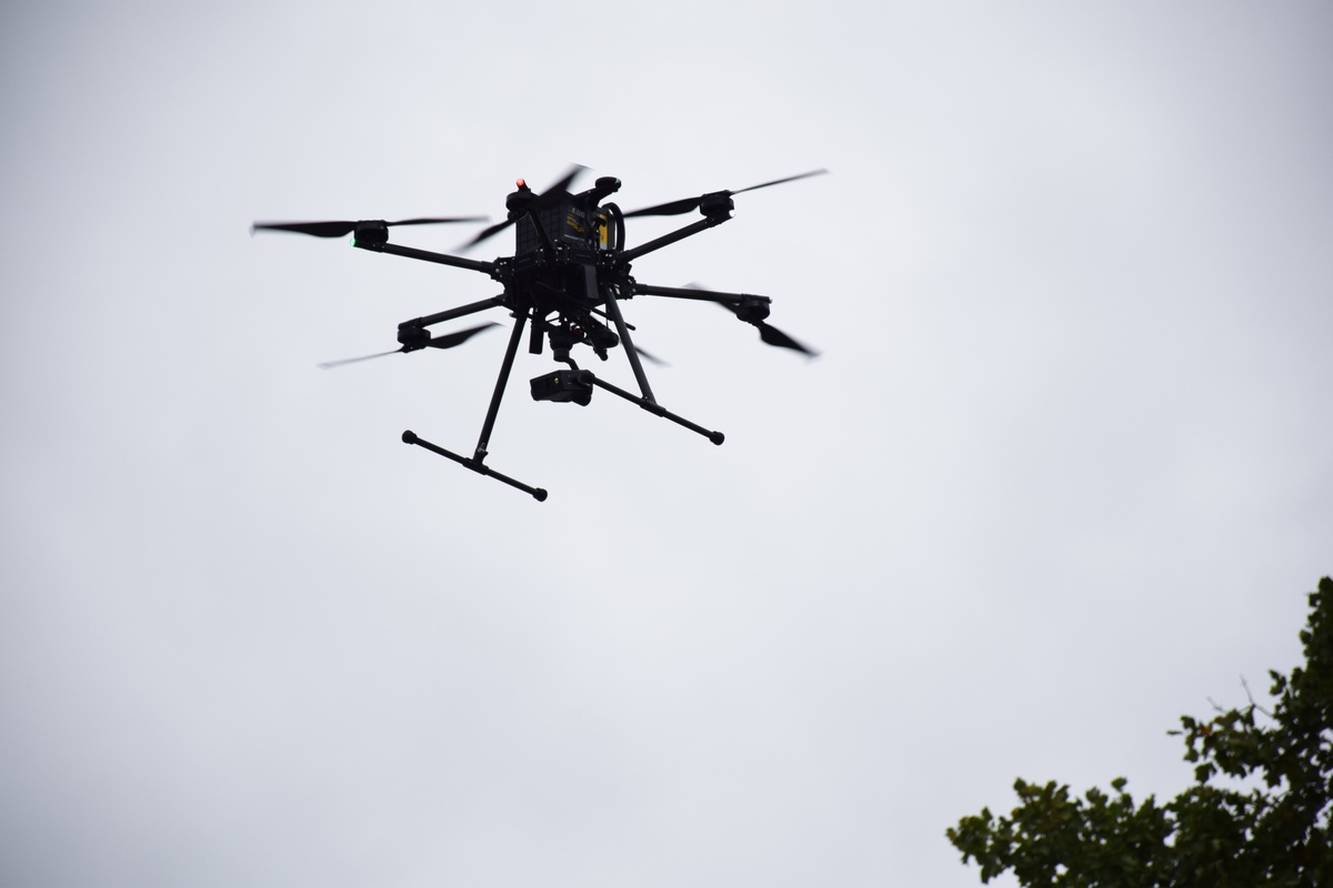 Rusia usa IA comercial estadounidense para armar drones, atacar redes y fabricar desinformación