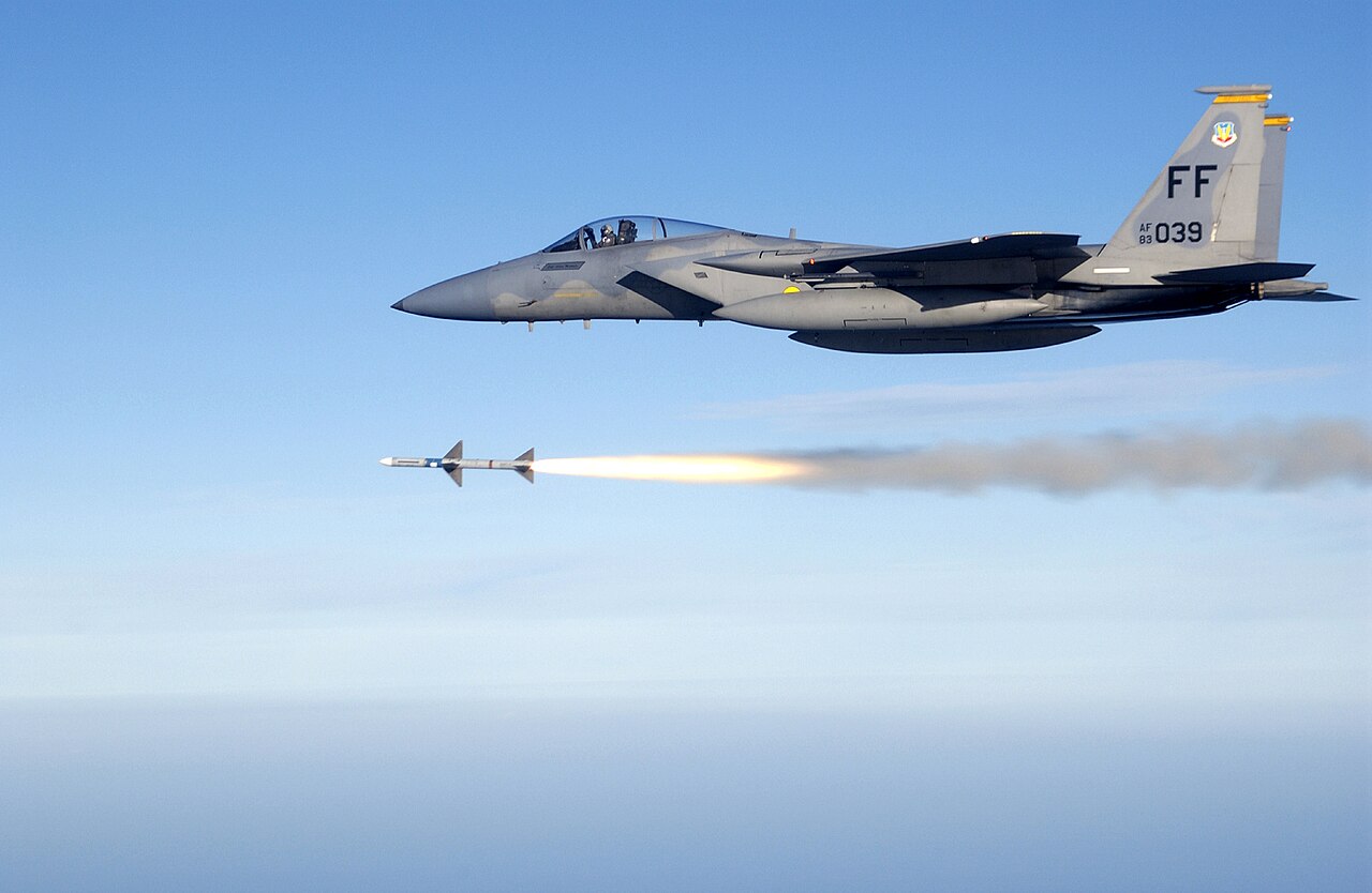 El primer F-15EX Eagle II de la Fuerza Aérea estadounidense destinado a Japón salió de la planta de Boeing