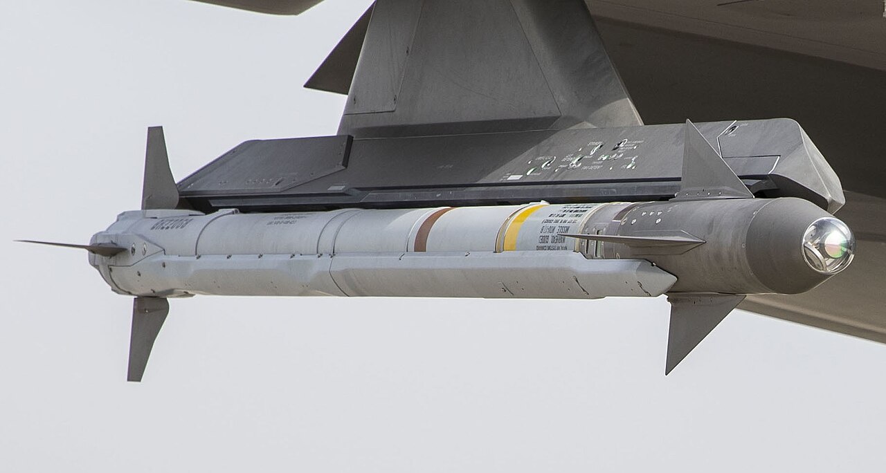 El misil AIM-9X Sidewinder Block II, debajo de la disponibilidad operativa que exige el Pentágono