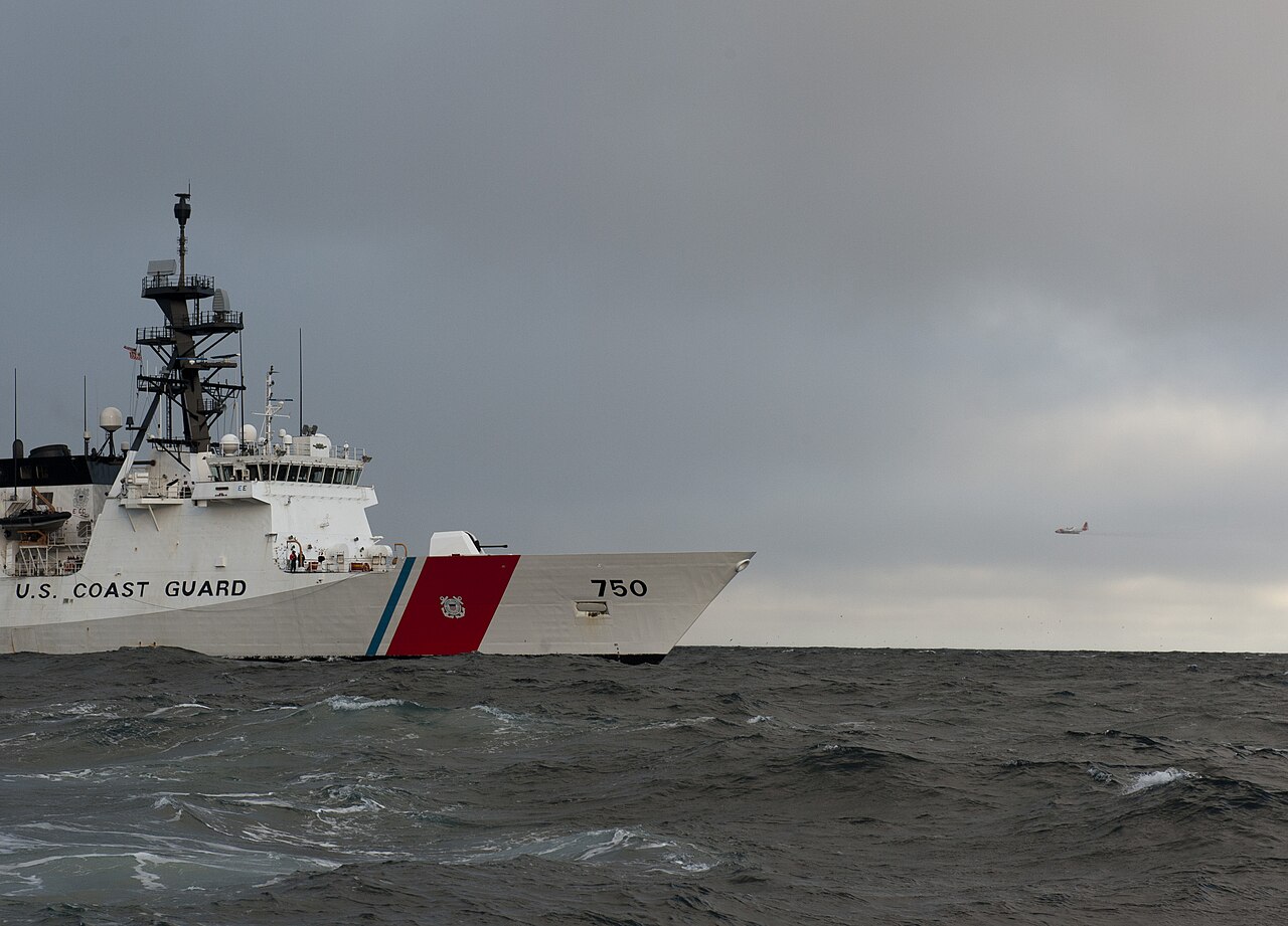 EE.UU. monitorea de cerca la presencia naval china frente a Alaska y el Ártico