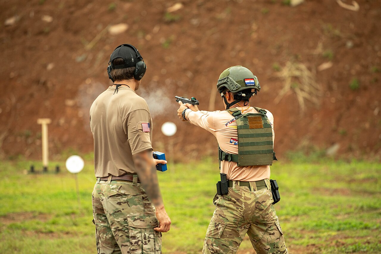 El Ejército Colombiano entrenó a las Tropas Especiales de Paraguay en operaciones especiales