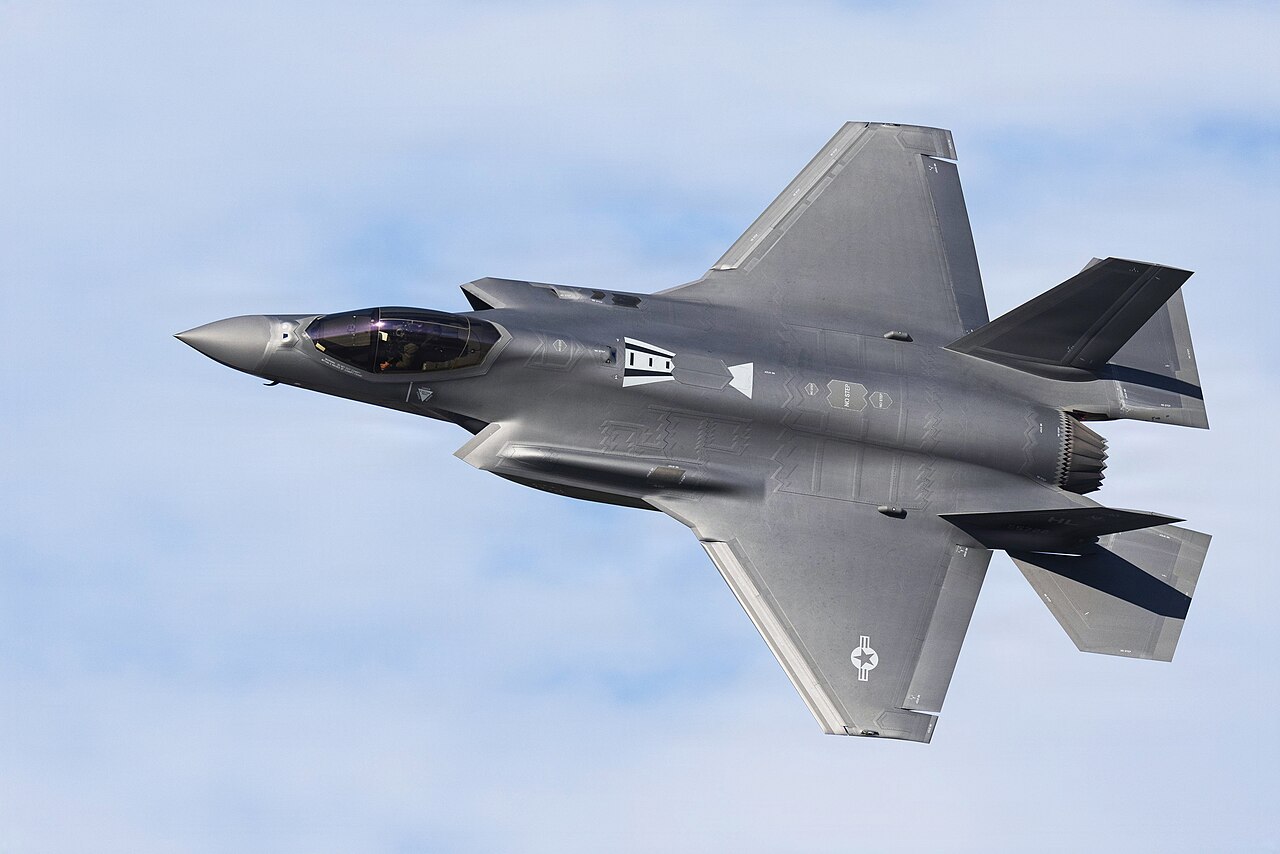 Chile confirma el retiro de sus F-5 para 2030-2035 y no descarta el F-35 como sucesor
