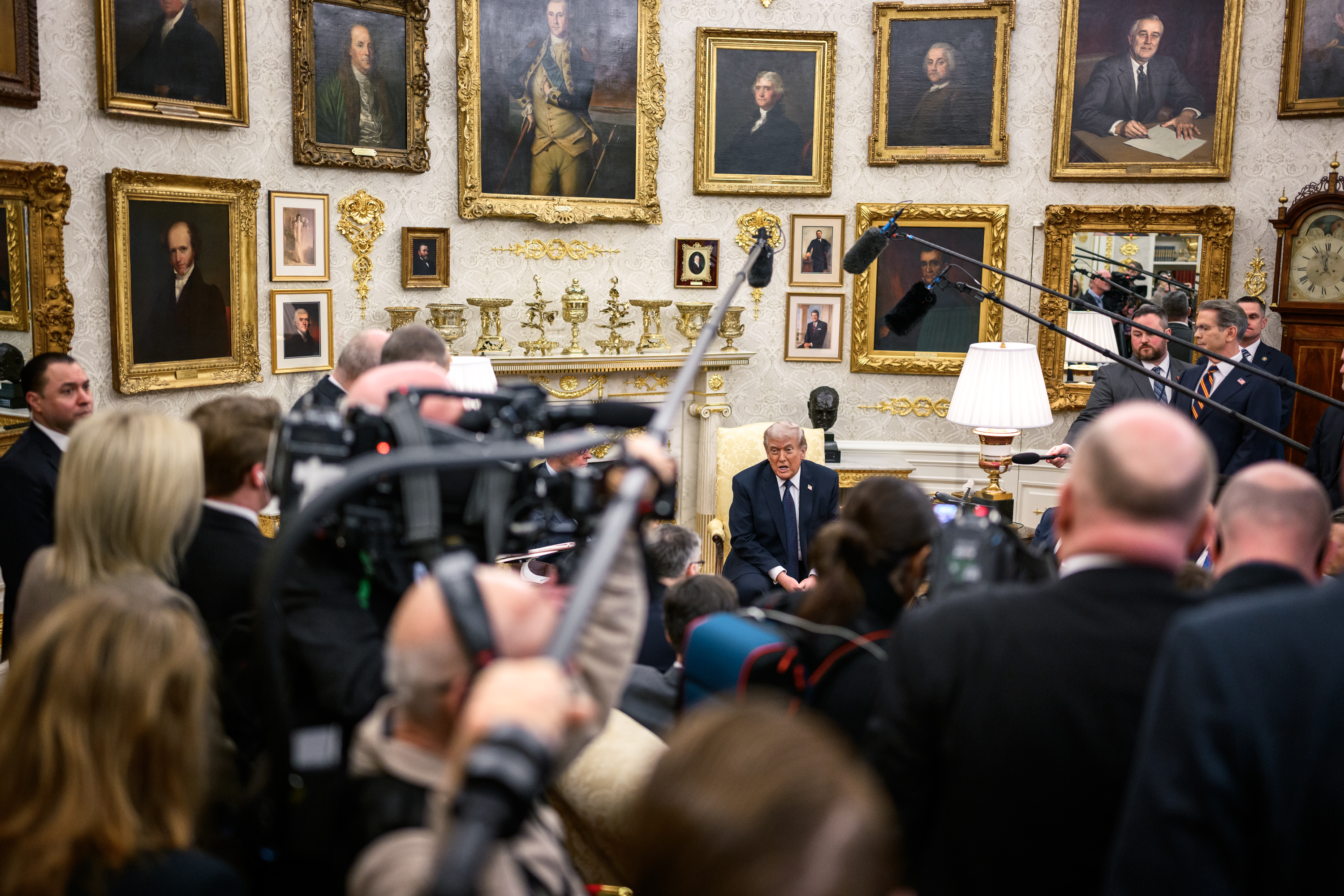 Trump rechaza la oferta iraní y EE.UU. prepara fuerzas cerca de Cuba