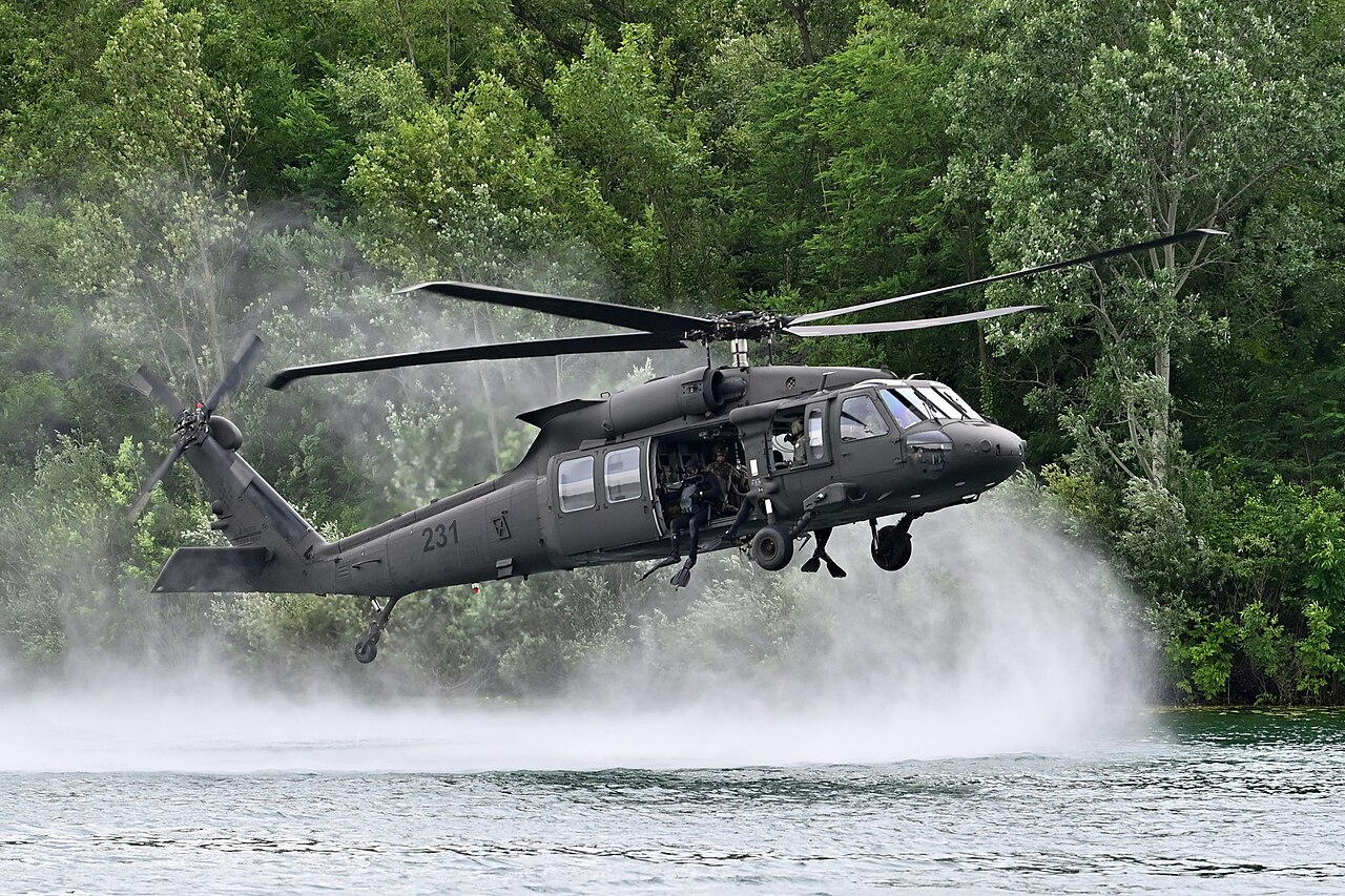 El Ejército Argentino suma cuatro helicópteros UH-60 Black Hawk para ampliar su movilidad táctica