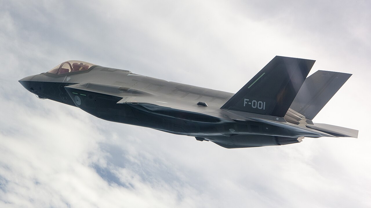 Dinamarca desplegó F-35 en Groenlandia por primera vez, mientras la OTAN asume responsabilidad en el Ártico