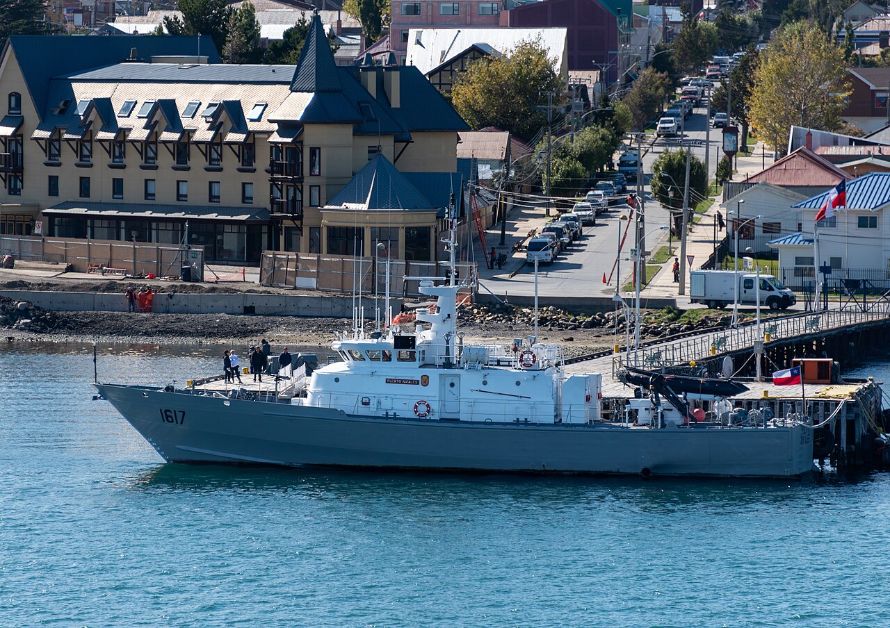Chile refuerza su presencia naval en el extremo austral con casi 2.000 efectivos