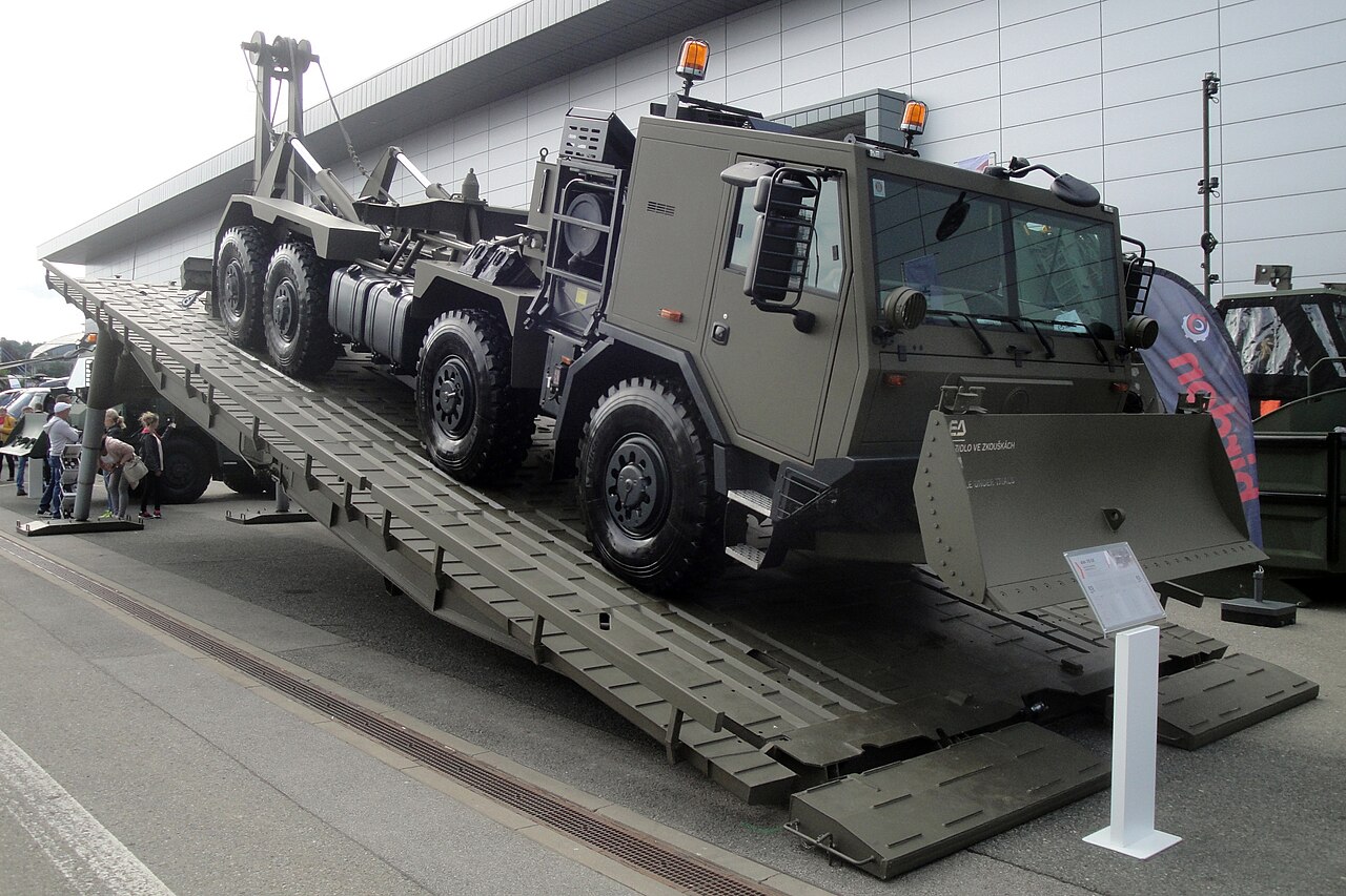 El Ejército Argentino adjudica la compra de su primer lanzapuente 8×8 checo por US$ 2,4 millones