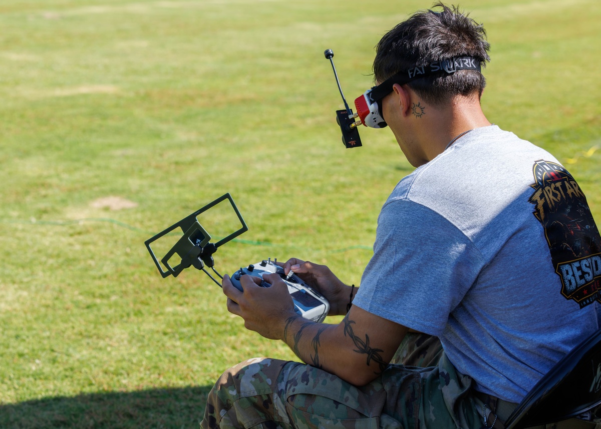 El Pentágono encarga 60.000 drones de ataque a nueve empresas tras su segunda gran competencia