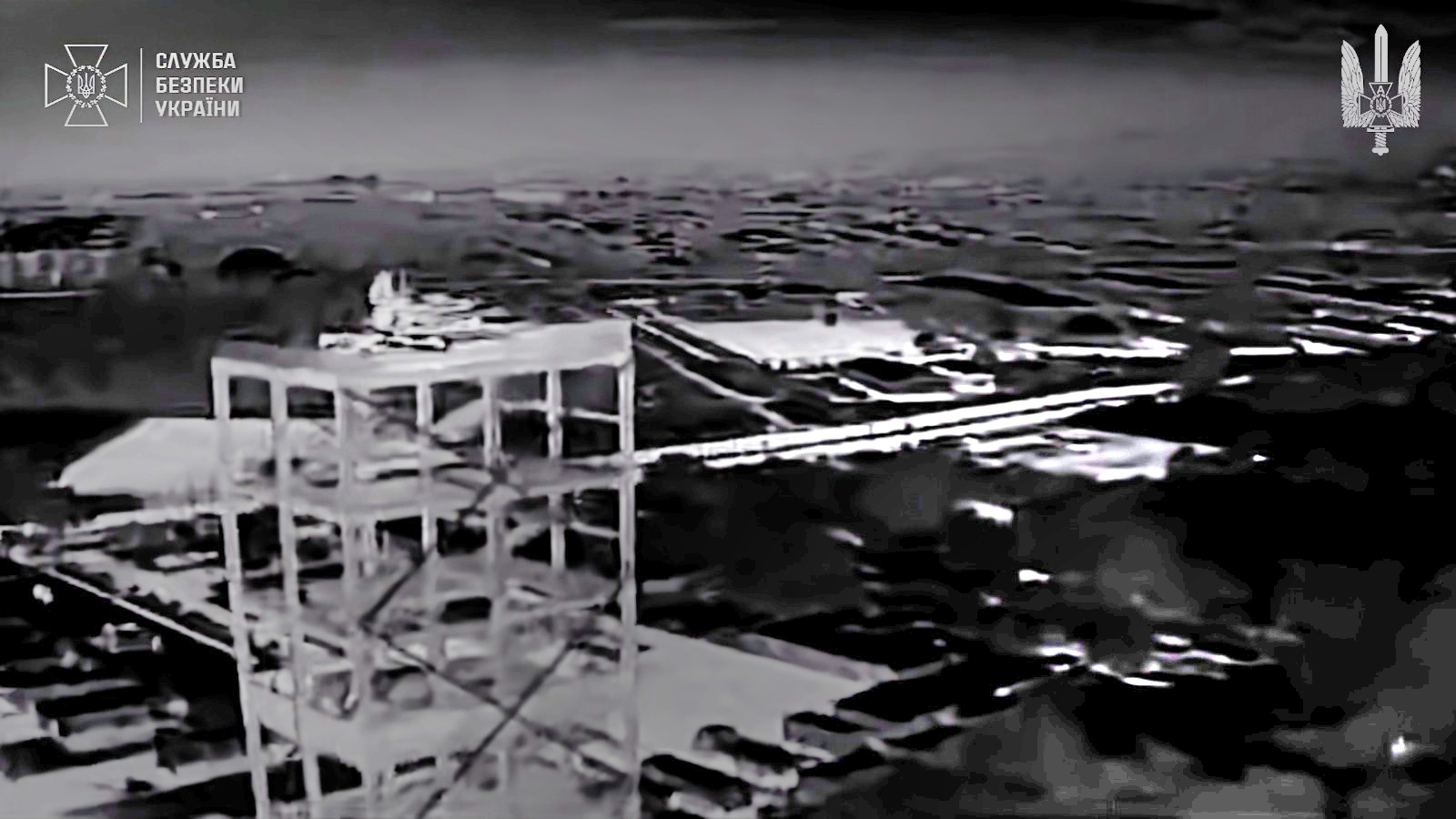 Un dron ucraniano destruyó un Pantsir ruso instalado sobre una torre antiaérea